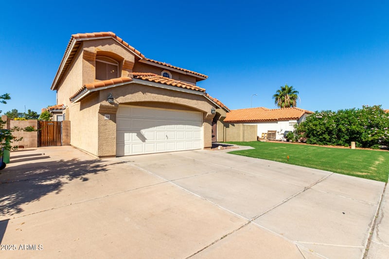 150 Norfolk Cir, Mesa, AZ 85206