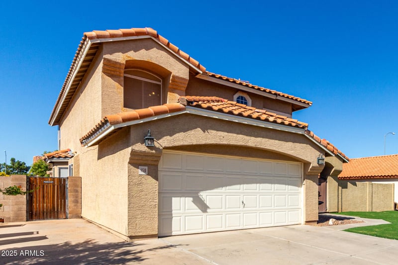 150 Norfolk Cir, Mesa, AZ 85206