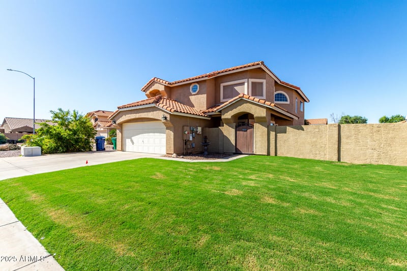 150 Norfolk Cir, Mesa, AZ 85206