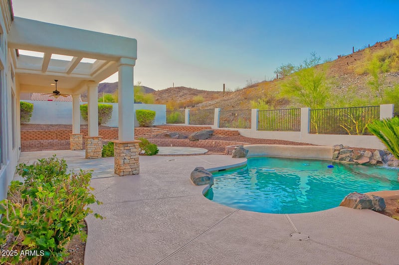 15003 7th St, Phoenix, AZ 85048