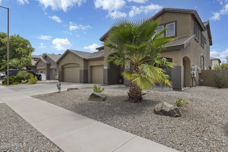 15003 Edgemont Ave, Goodyear, AZ 85395