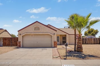 15008 N 62nd Dr, Glendale, AZ 85306