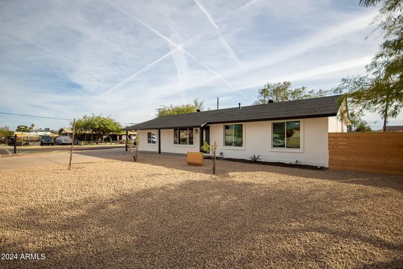 1501 Grovers Ave, Phoenix, AZ 85023