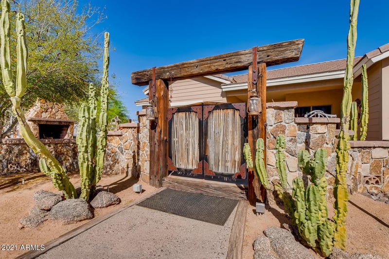 1501 N 66th Pl, Mesa, AZ 85205