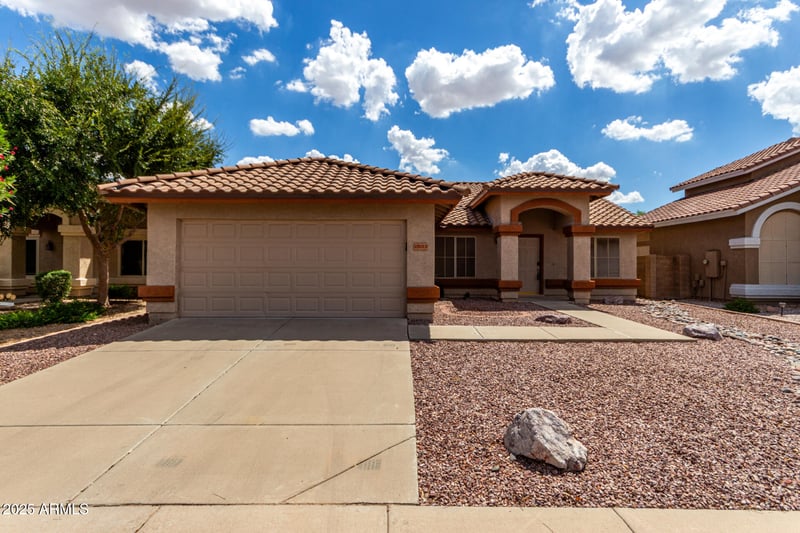 15013 Piana Trl, Surprise, AZ 85374