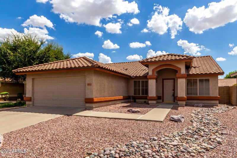 15013 Piana Trl, Surprise, AZ 85374