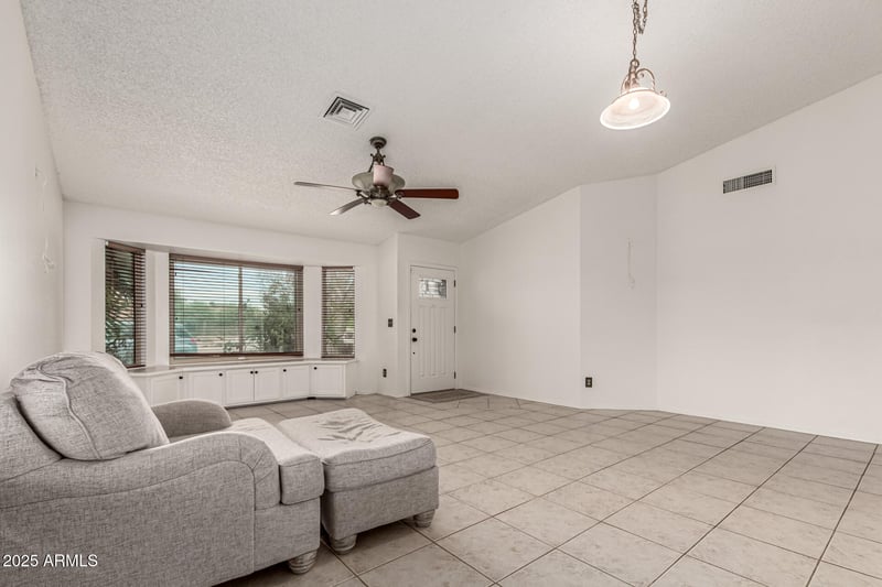 15014 28th St, Phoenix, AZ 85048