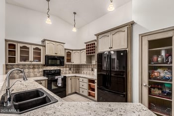 15014 28th St, Phoenix, AZ 85048