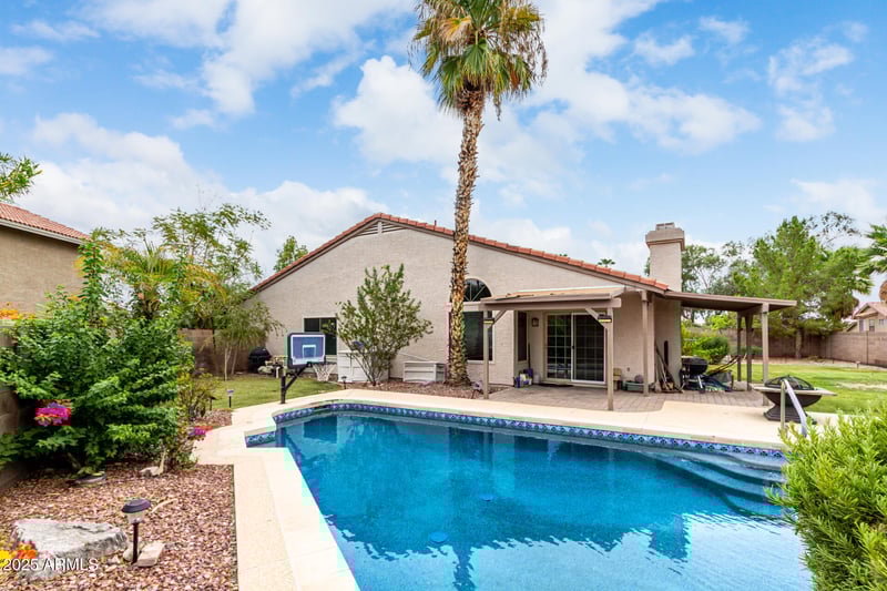 15014 28th St, Phoenix, AZ 85048