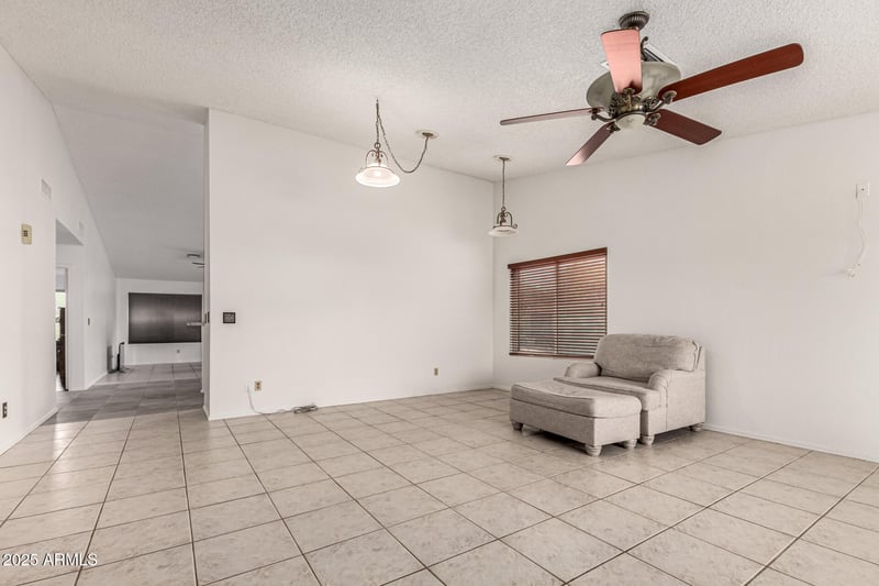 15014 28th St, Phoenix, AZ 85048
