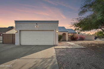 15014 N 62nd Dr, Glendale, AZ 85306