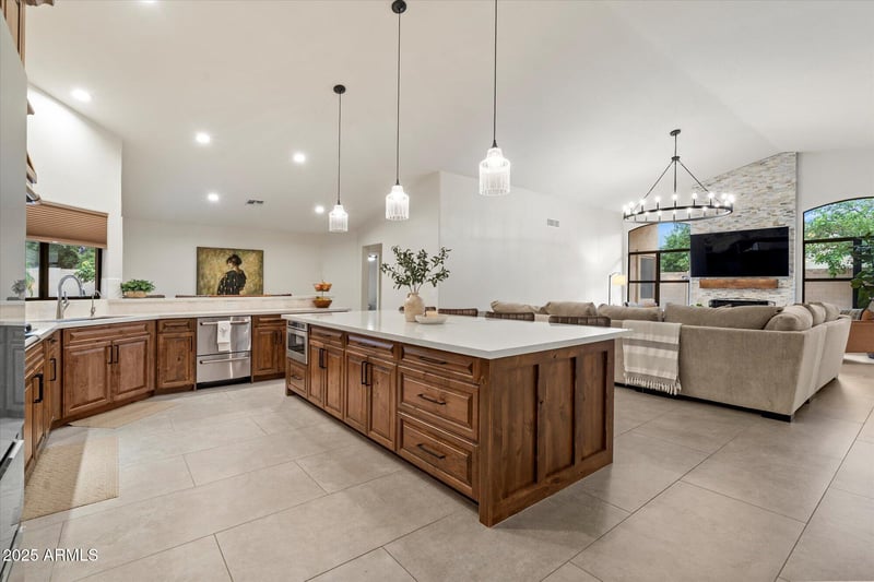 15015 73rd Ave, Peoria, AZ 85381