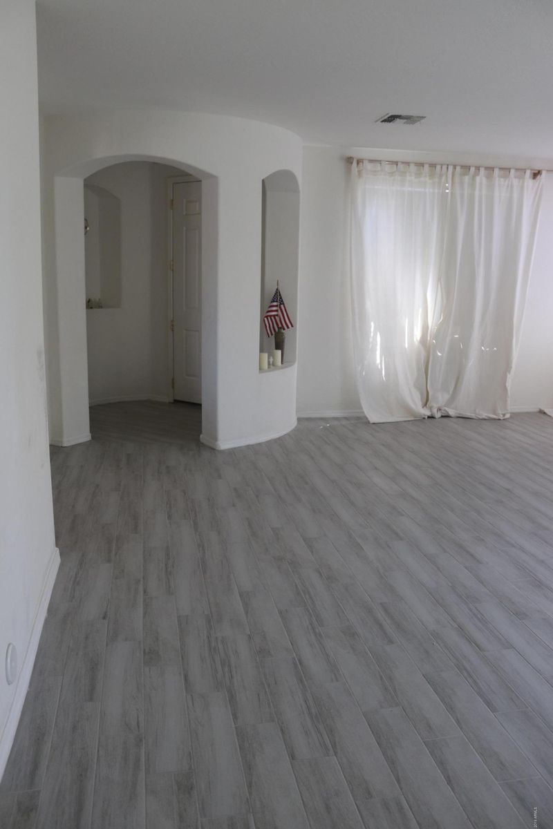 1502 E Gary Way, Phoenix, AZ 85042