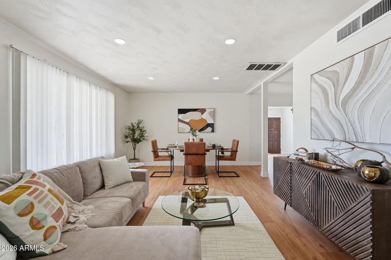 1502 E Hatcher Rd, Phoenix, AZ 85020