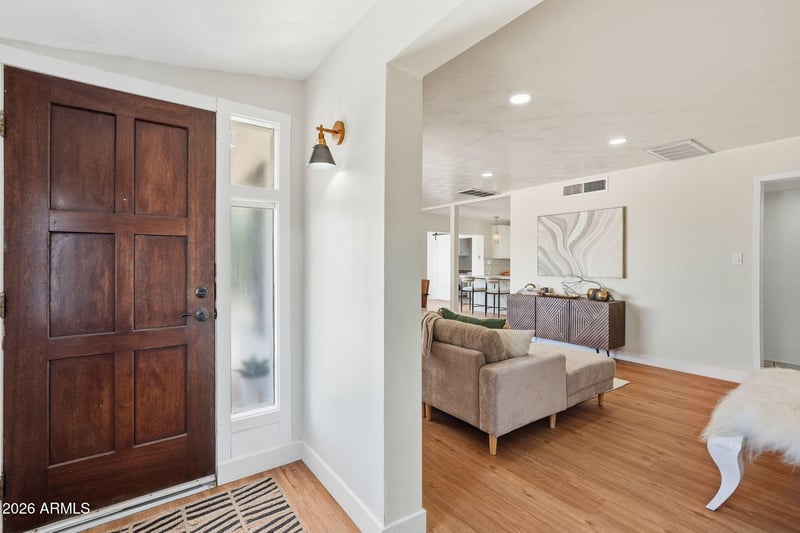 1502 E Hatcher Rd, Phoenix, AZ 85020
