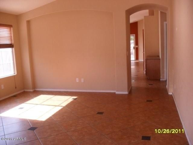 1502 S 82nd Dr, Phoenix, AZ 85043