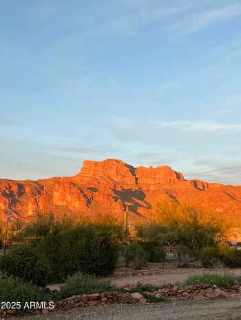 1502 Prospectors Rd, Apache Junction, AZ 85119