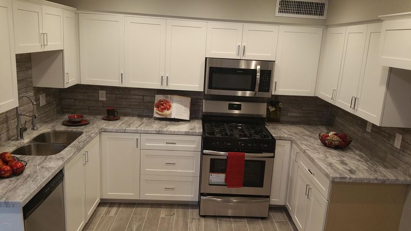 1502 W Muriel Dr, Phoenix, AZ 85023