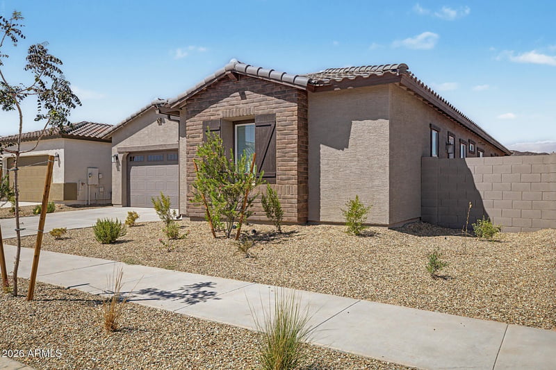 15024 W Desert Hollow Dr, Surprise, AZ 85387