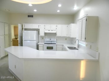 15025 Yosemite Dr, Sun City West, AZ 85375