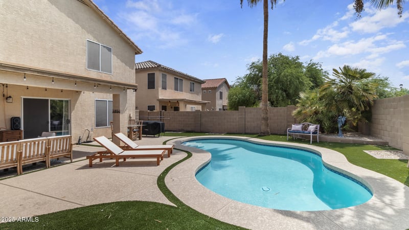 1503 Rolls Rd, San Tan Valley, AZ 85143