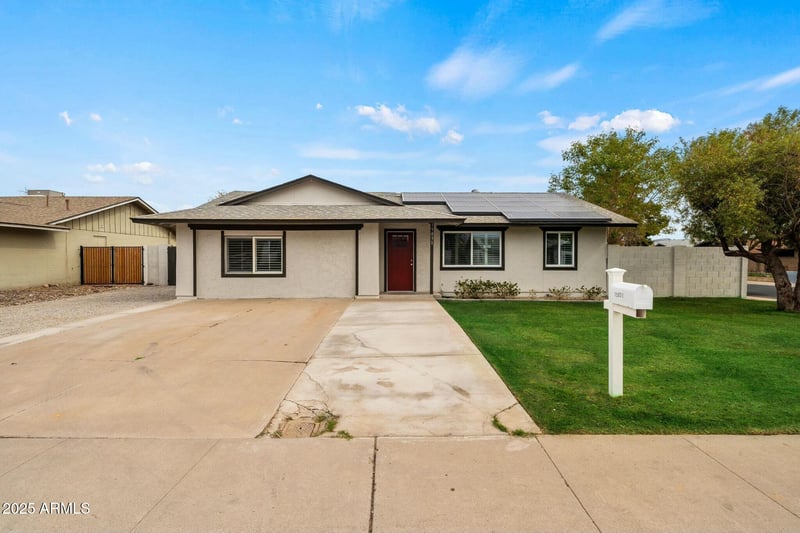 15031 37th Ave, Phoenix, AZ 85053