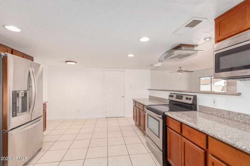 15033 N 35th Dr, Phoenix, AZ 85053