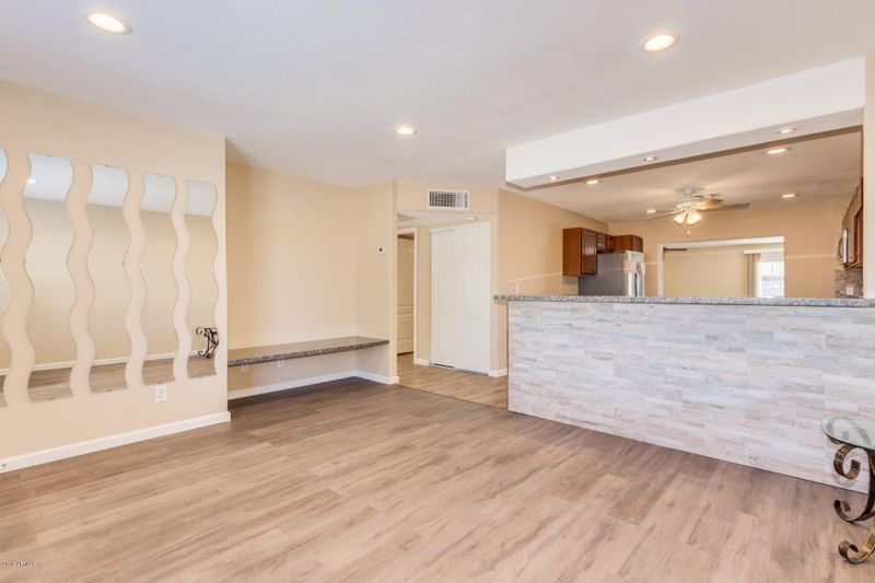 15036 N 28th Ave, Phoenix, AZ 85053