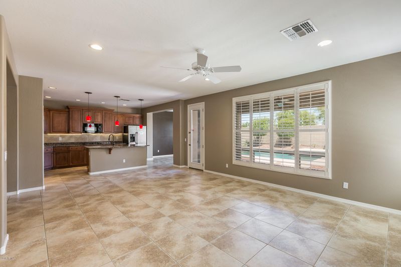 1504 E Tierra Ct, Gilbert, AZ 85297