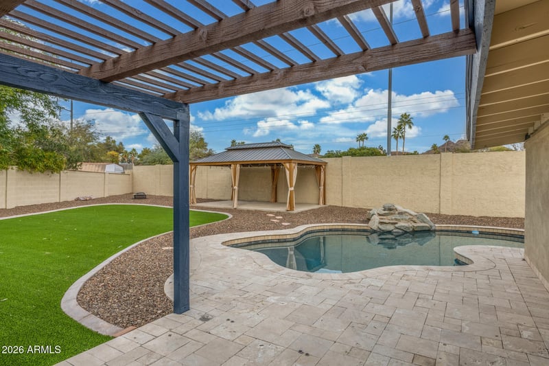 15041 6th St, Phoenix, AZ 85022