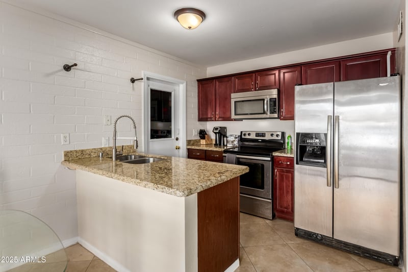 15045 29th Ave, Phoenix, AZ 85053