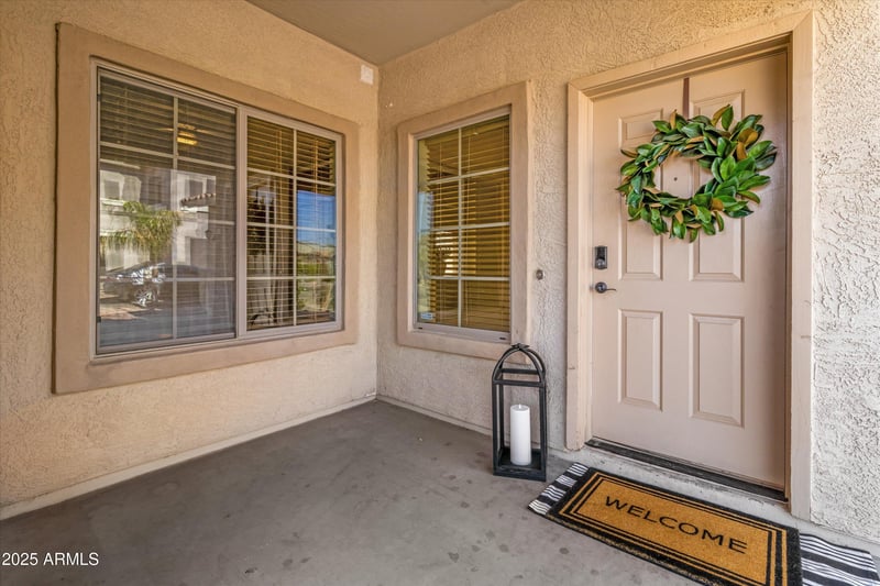 15046 Post Dr, Surprise, AZ 85374