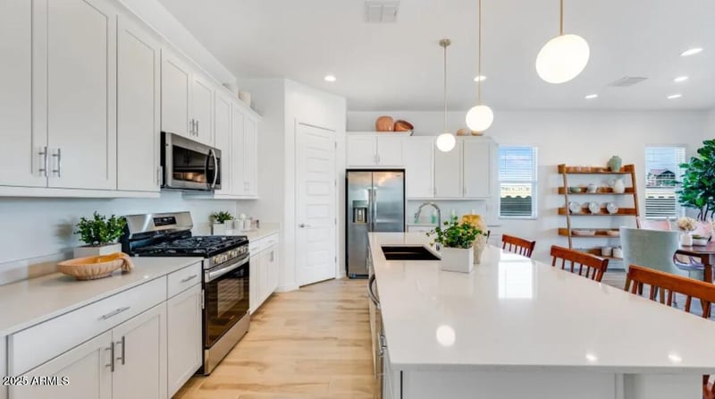 15048 W Desert Hollow Dr, Surprise, AZ 85387