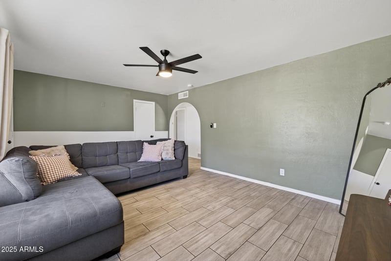 1505 3rd Pl, Mesa, AZ 85203