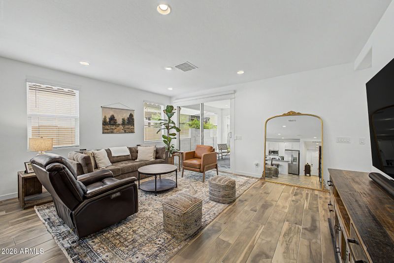 1505 W J Waltz Way, Apache Junction, AZ 85120