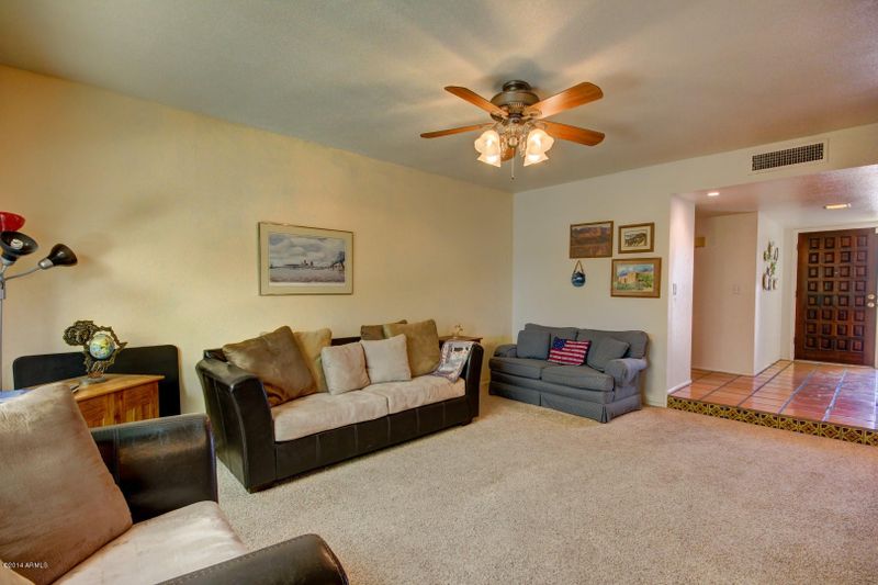15050 N 8th Way, Phoenix, AZ 85022