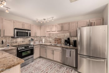 15050 N Thompson Peak Pw #1035, Scottsdale, AZ 85260
