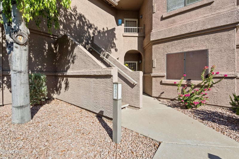 15050 Thompson Peak Pw #2033, Scottsdale, AZ 85260