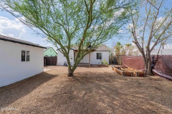 1506 Diamond St, Phoenix, AZ 85006
