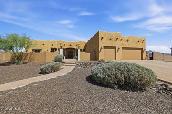 1506 Red Range Way, Phoenix, AZ 85085