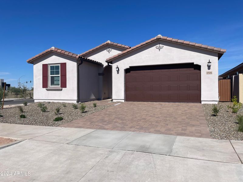 1506 W J Waltz Way, Apache Junction, AZ 85120
