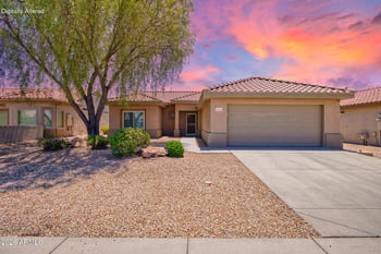 15061 Woodridge Dr, Surprise, AZ 85374
