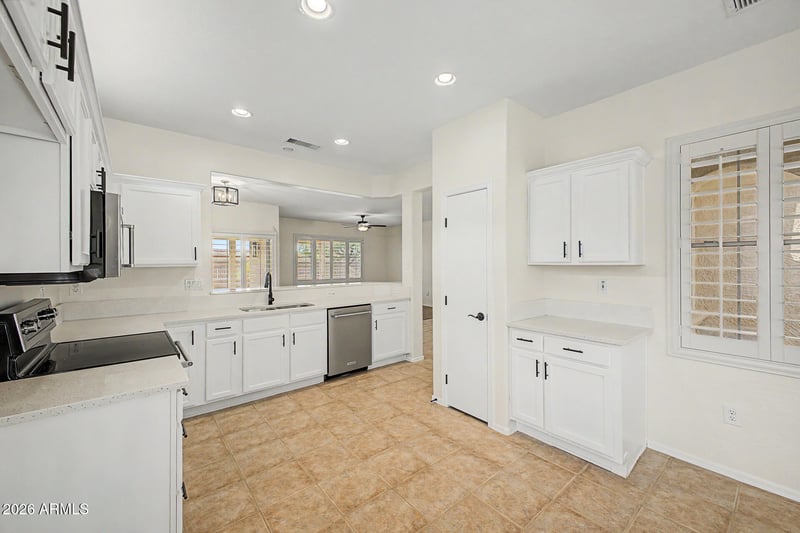 15063 W Home Run Dr, Surprise, AZ 85374