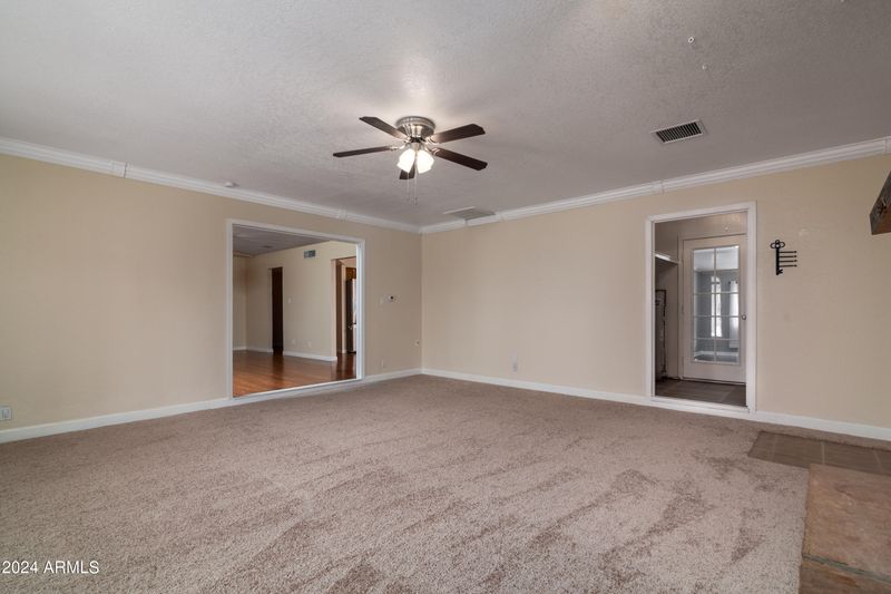 1507 N 62nd Pl, Mesa, AZ 85205
