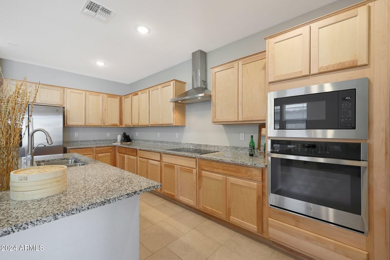 15072 Mckinley St, Goodyear, AZ 85338