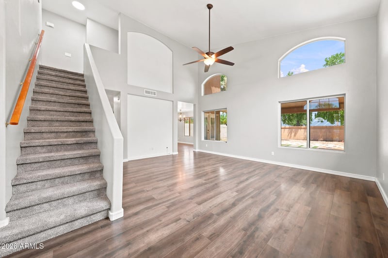 15086 Heritage Oak Way, Surprise, AZ 85374