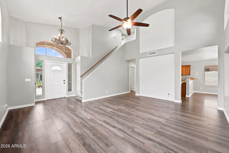 15086 Heritage Oak Way, Surprise, AZ 85374