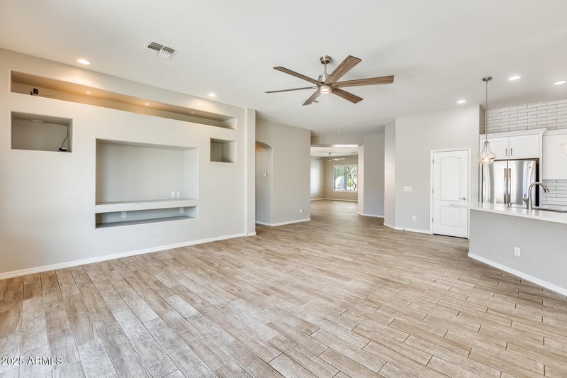 15088 Coolidge St, Goodyear, AZ 85395