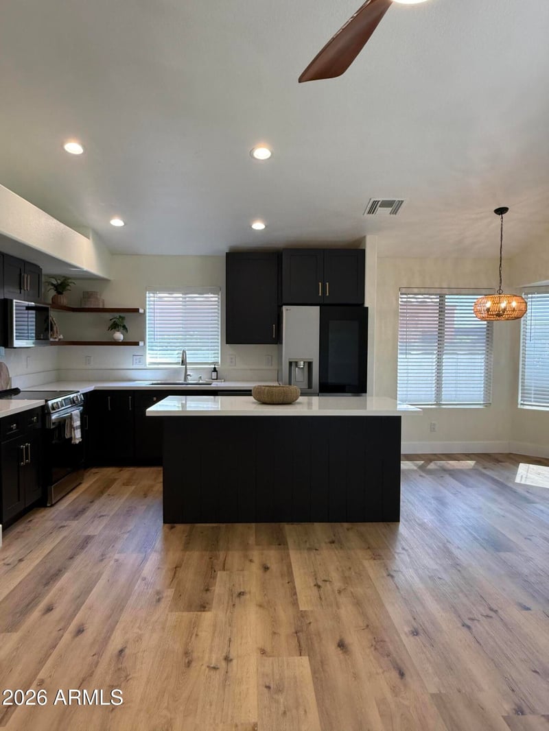 1509 E Windsong Dr, Phoenix, AZ 85048
