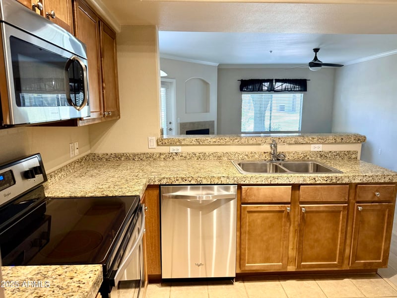 15095 Thompson Peak Pw #1049, Scottsdale, AZ 85260
